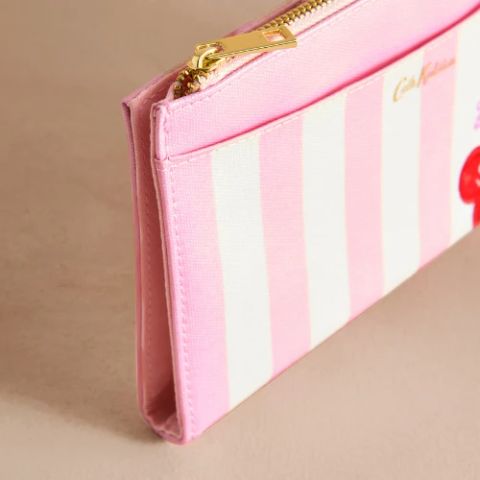 パスポートウォレット